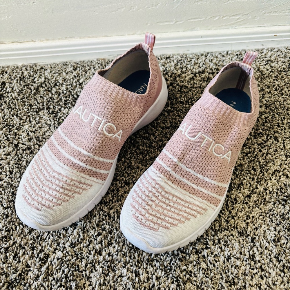 Nautica‎ Women’s Pink Slip-On Sneakers